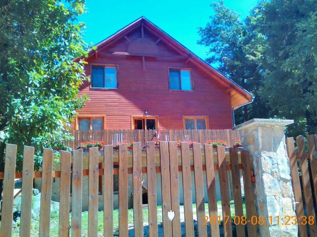 Dobogoko Vendeghaz Hotel Exterior photo